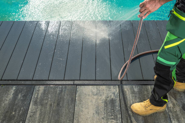 Best Roof Power Washing Services  in St Louis, MI